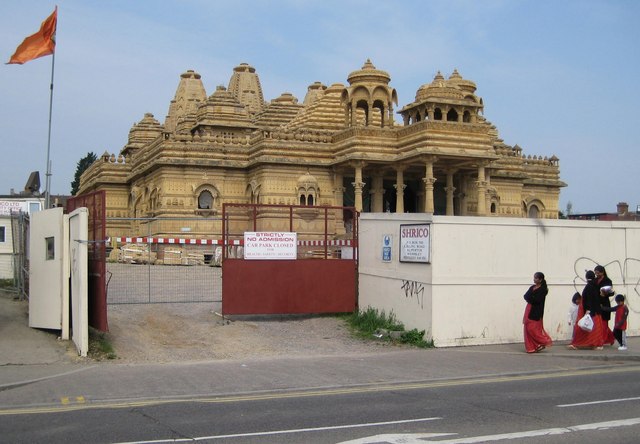 File:Alperton, Shree Sanatan Hindu Mandir - geograph.org.uk - 795127.jpg