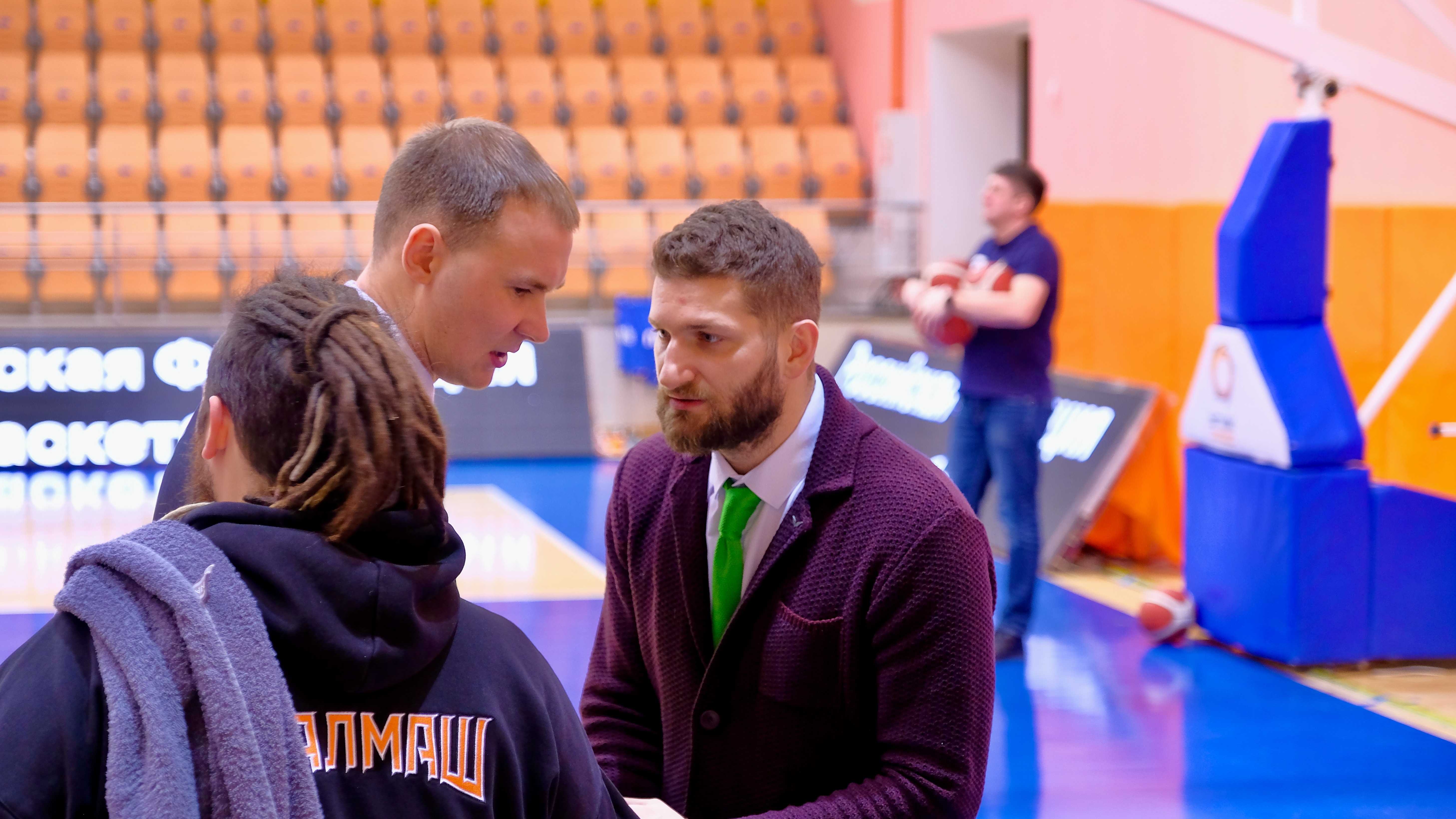 Файл:BC Uralmash VS BC Irkut (2022-12-06) - 1.jpg — Википедия