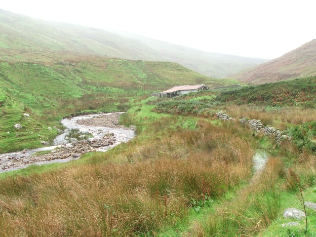 File:Barn Near Strone. - geograph.org.uk - 255599.jpg