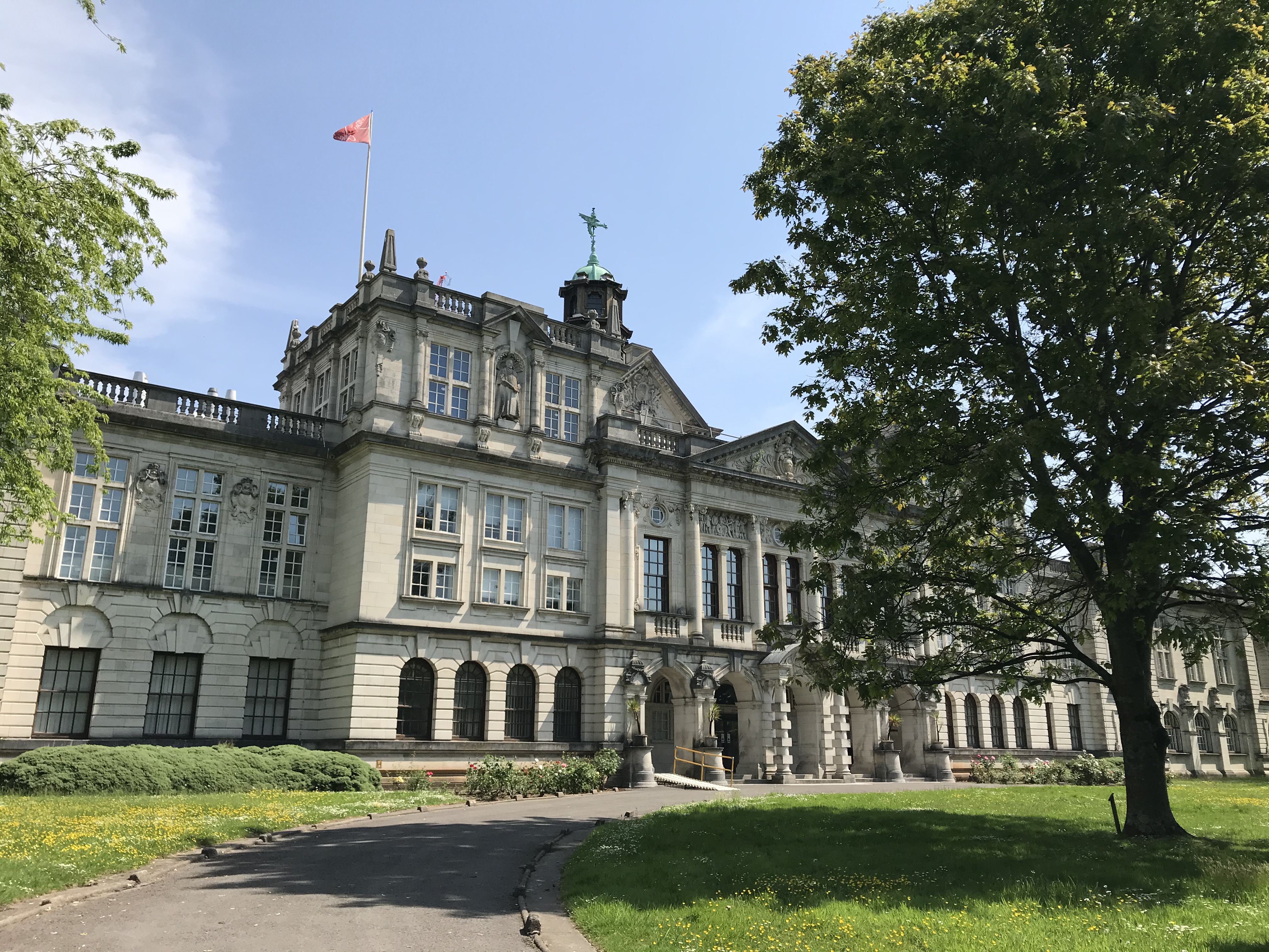 File:Cardiff University Main Building viewed from Museum Avenue.jpg -  Wikimedia Commons