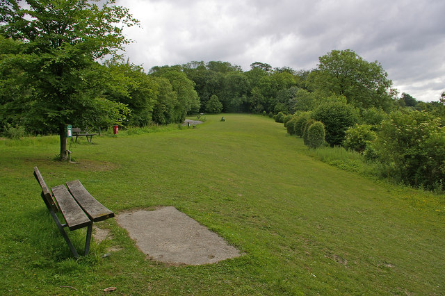 Caterham Viewpoint - geograph.org.uk - 2273749