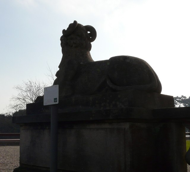 File:Dark side of Sphinx, Oldway mansion, Paignton - geograph.org.uk - 693205.jpg