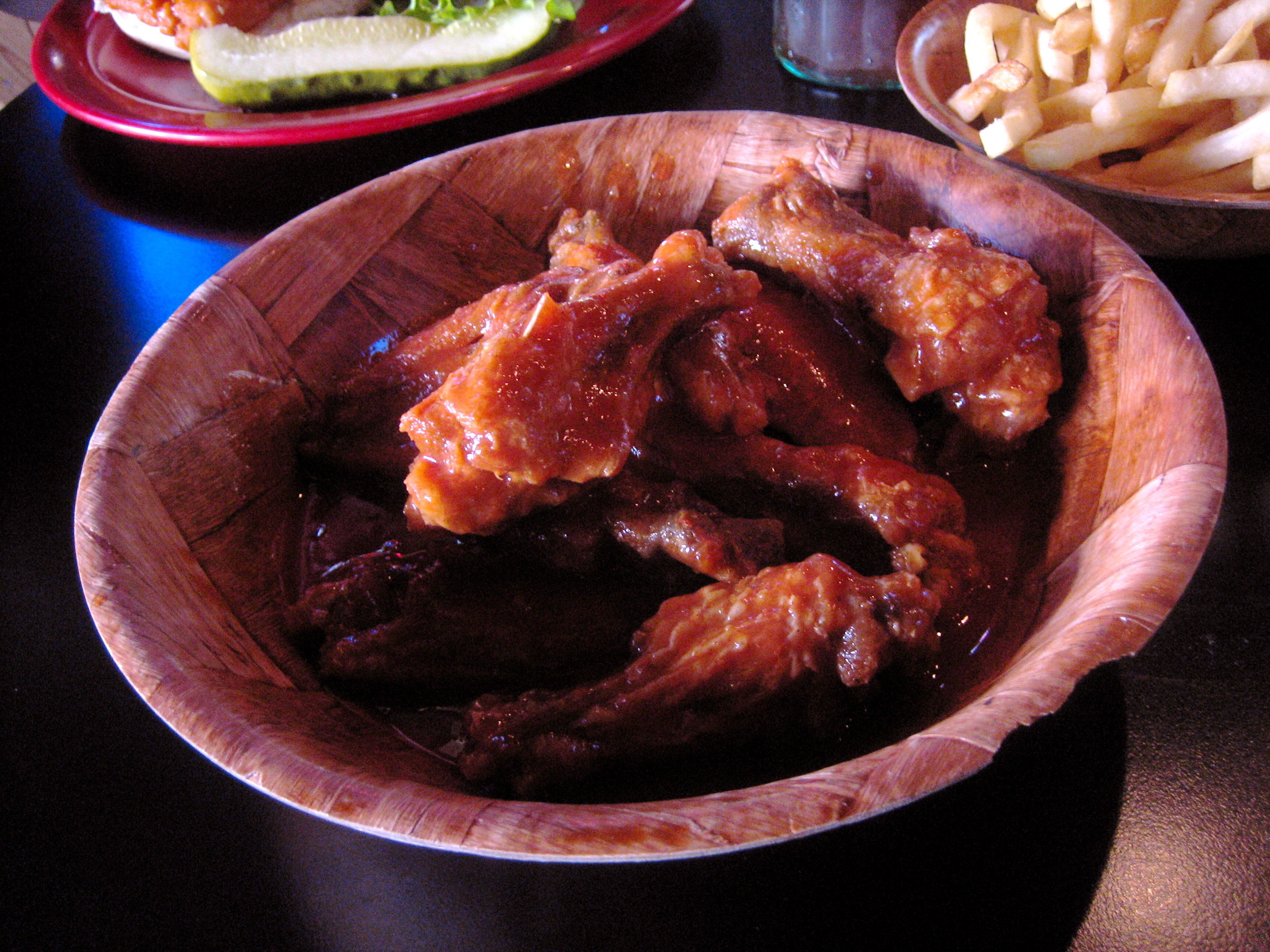 Buffalo wings - Wikipedia, la enciclopedia libre