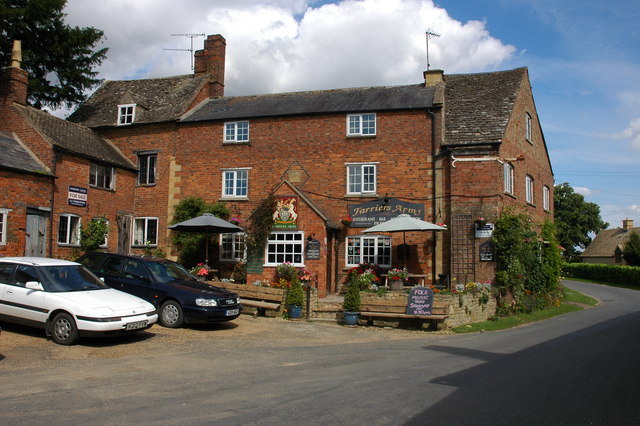 File:Farriers Arms, Todenham - geograph.org.uk - 511095.jpg