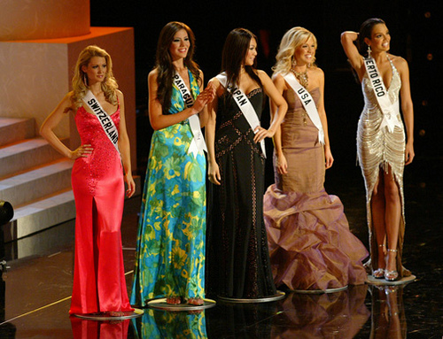 File:Five finalists at Miss Universe'06.jpg