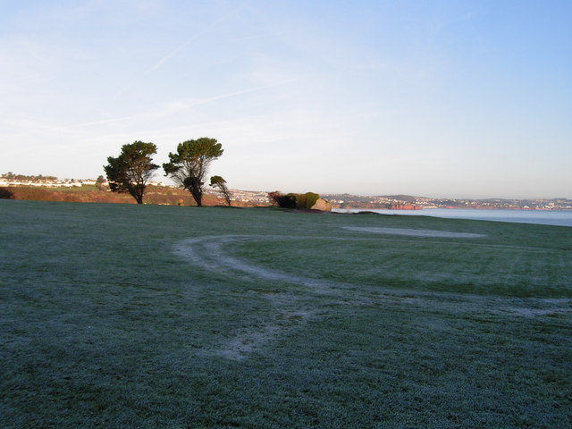 File:Frosty Morning on the Public Golf Course, near Broadsands - geograph.org.uk - 358354.jpg