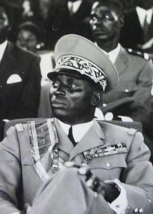 File:Gnassingbé Eyadema, 1972.jpg