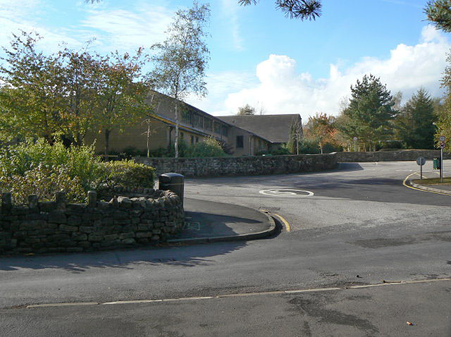 File:Highfields School - geograph.org.uk - 1522577.jpg