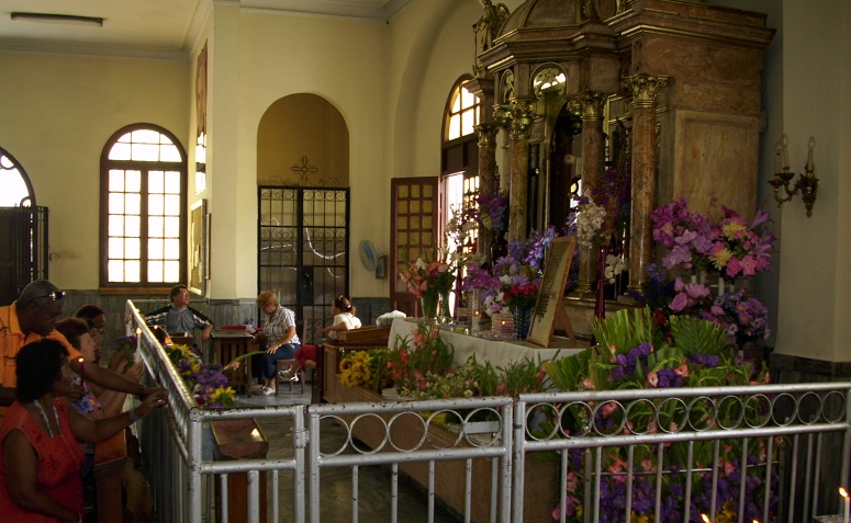 File:Iglesia de san Lázaro.jpg