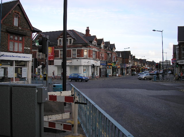 File:Junction of Crwys Road, Mackintosh Place, City Road, Richmond Road and Albany Road. - geograph.org.uk - 42001.jpg
