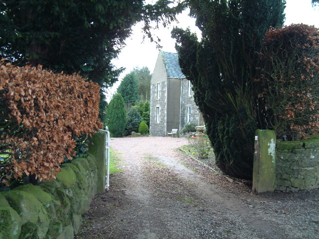 File:Kincraigie Farm House - geograph.org.uk - 111660.jpg