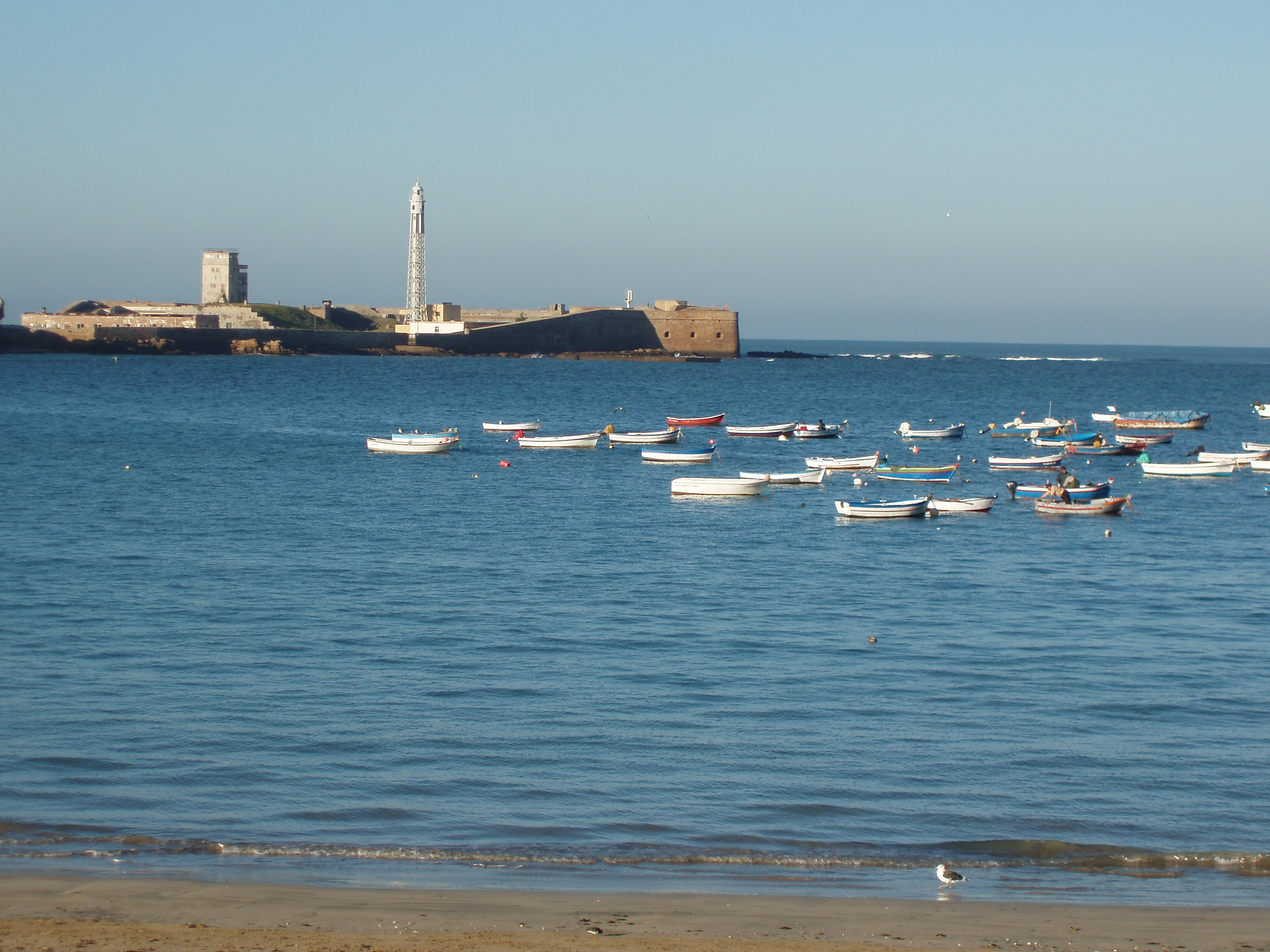 File Playa De La Caleta En Cadiz Jpg Wikimedia Commons