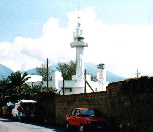 File:Portici - chiesa di Santa Maria della Libera.jpg