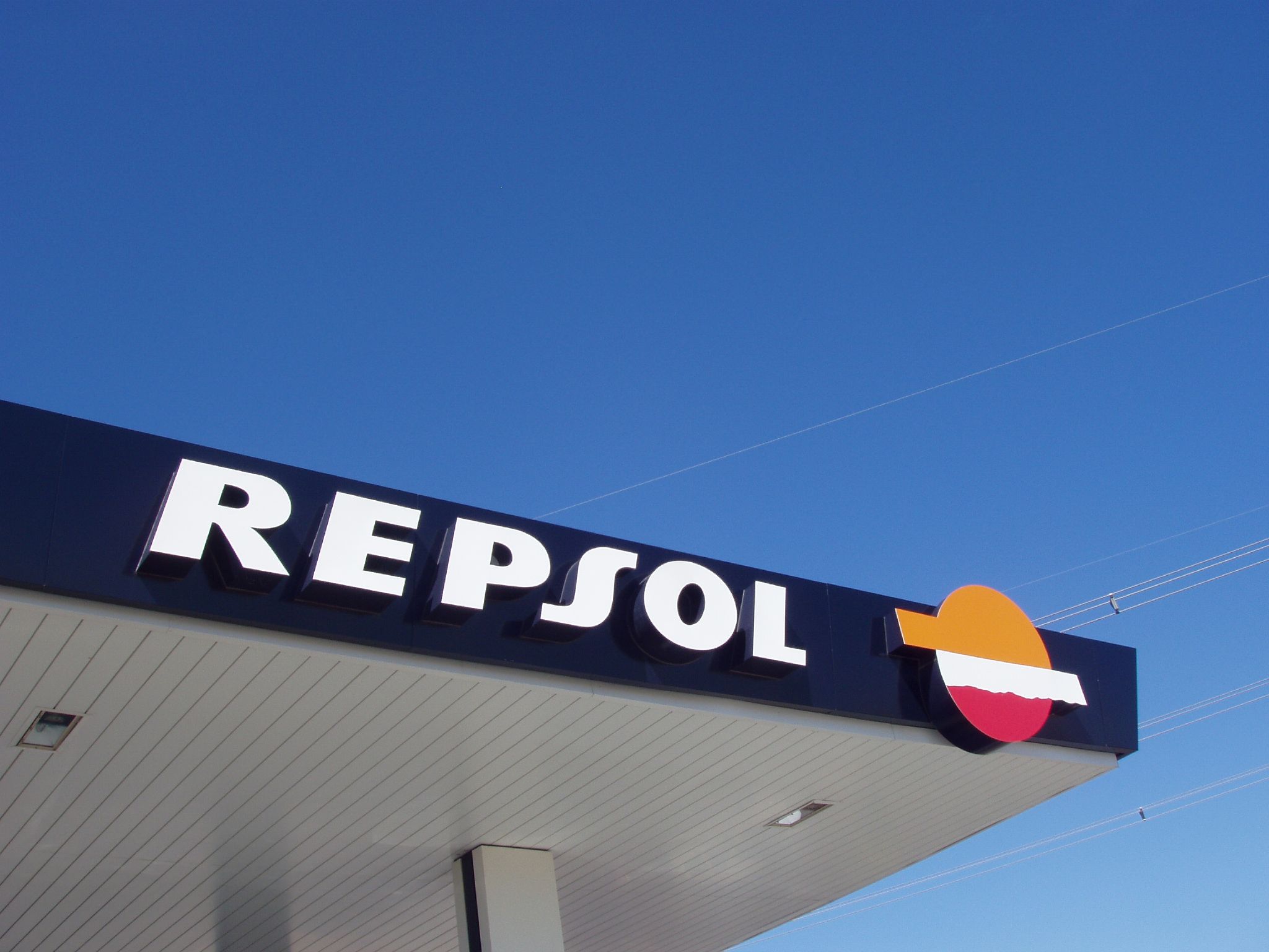 Los Angeles, California, USA - 25 March 2019: Illustrative Editorial of  Repsol Website Homepage. Repsol Logo Visible on Editorial Stock Photo -  Image of online, service: 190505373