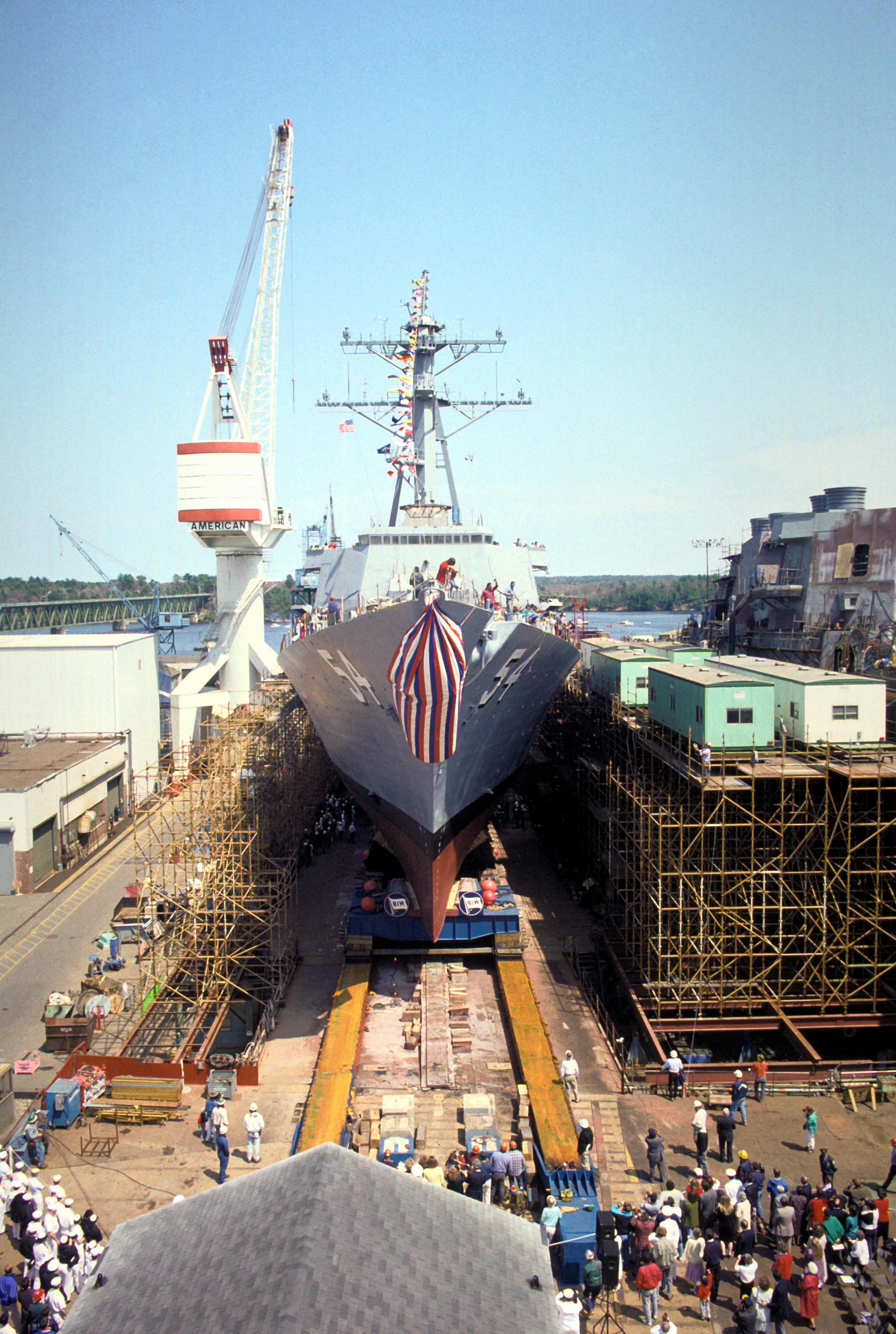 File:The guided missile destroyer CURTIS WILBUR (DDG-54) slides down the ways into the water during its launching at the Bath Iron Works Co. shipyard - DPLA - 2ac442367a5032b02a457eeafeafa567.jpeg - Wikimedia Commons