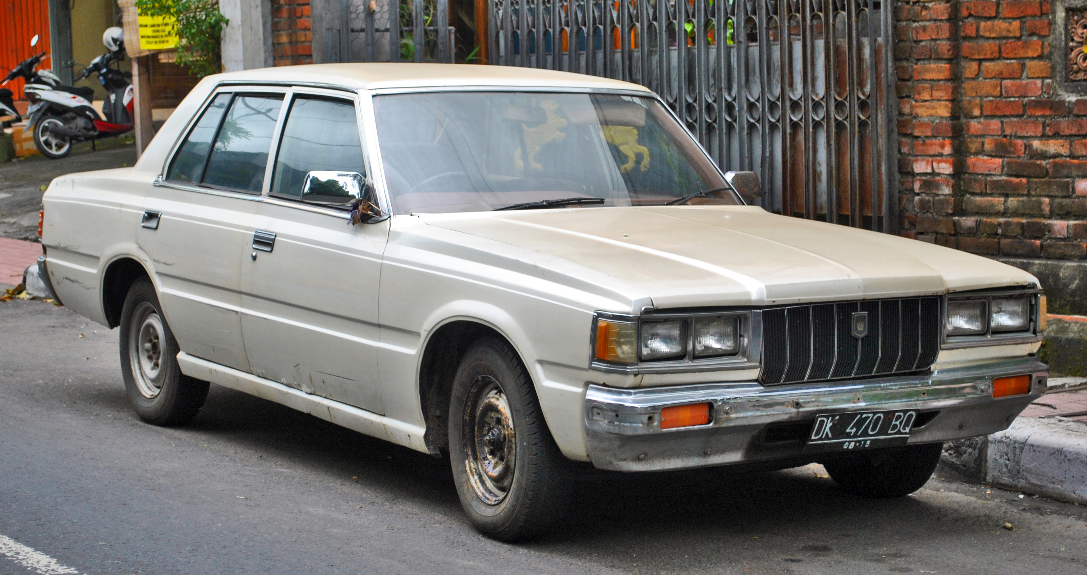 toyota crown s110