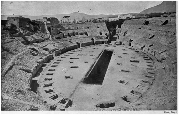 1911 Britannica - Amphitheatre at Pozzuoli.png
