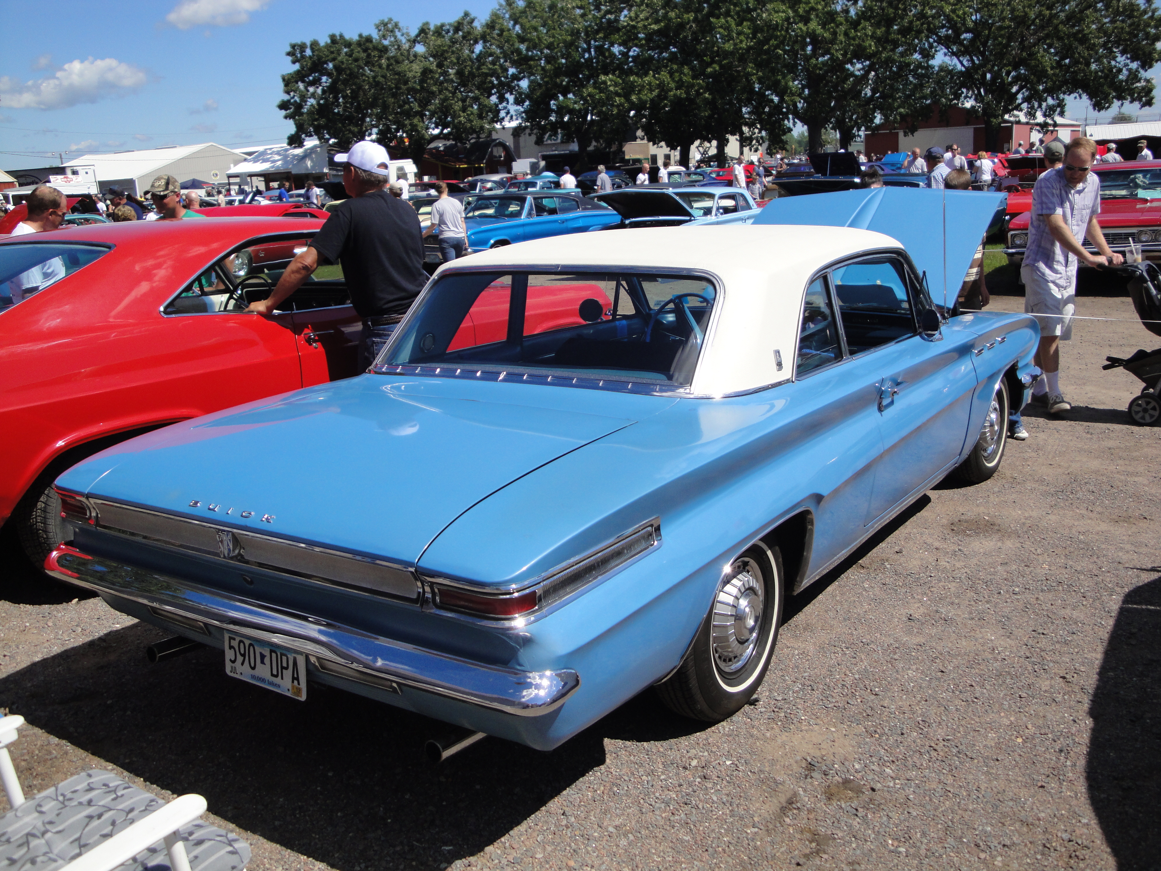 file 1961 buick skylark 6089315421 jpg wikimedia commons https commons wikimedia org wiki file 1961 buick skylark 6089315421 jpg