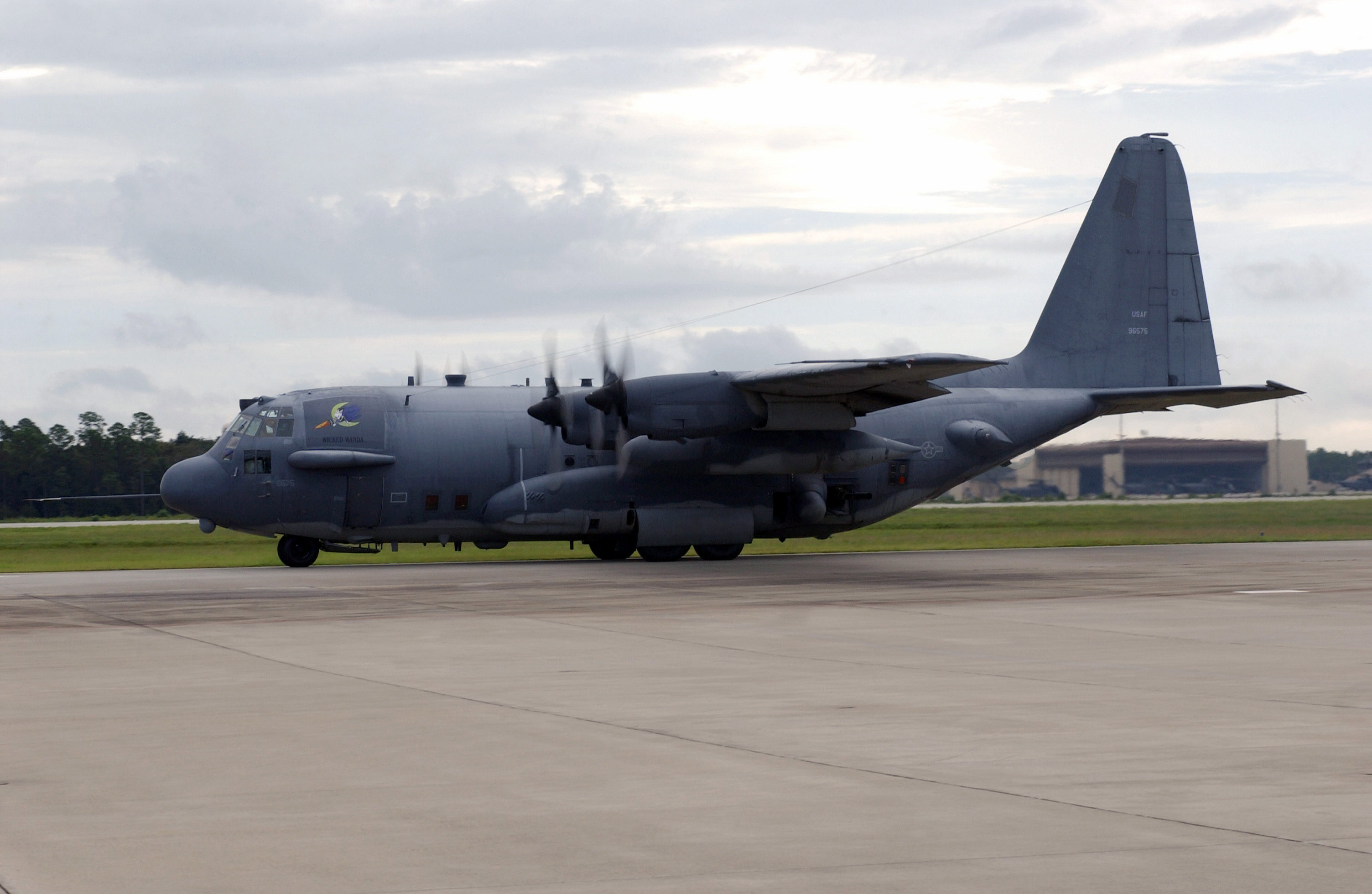 Ac 130j. Lockheed AC-130 Spectre. AC-130h Spectre кабина. AC-130h. Lockheed AC-130j.