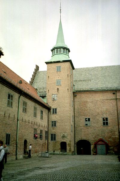 File:Akershus castle Oslo.jpg