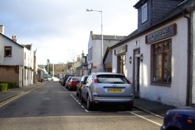 File:Bridge Street, Banchory - geograph.org.uk - 1128702.jpg