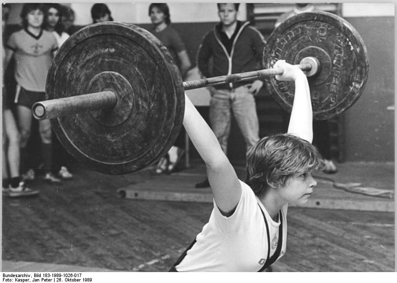 File:Bundesarchiv Bild 183-1989-1026-017, Susanne Endler, Training.jpg