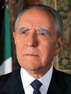 File:Carlo Azeglio Ciampi 1999.jpg