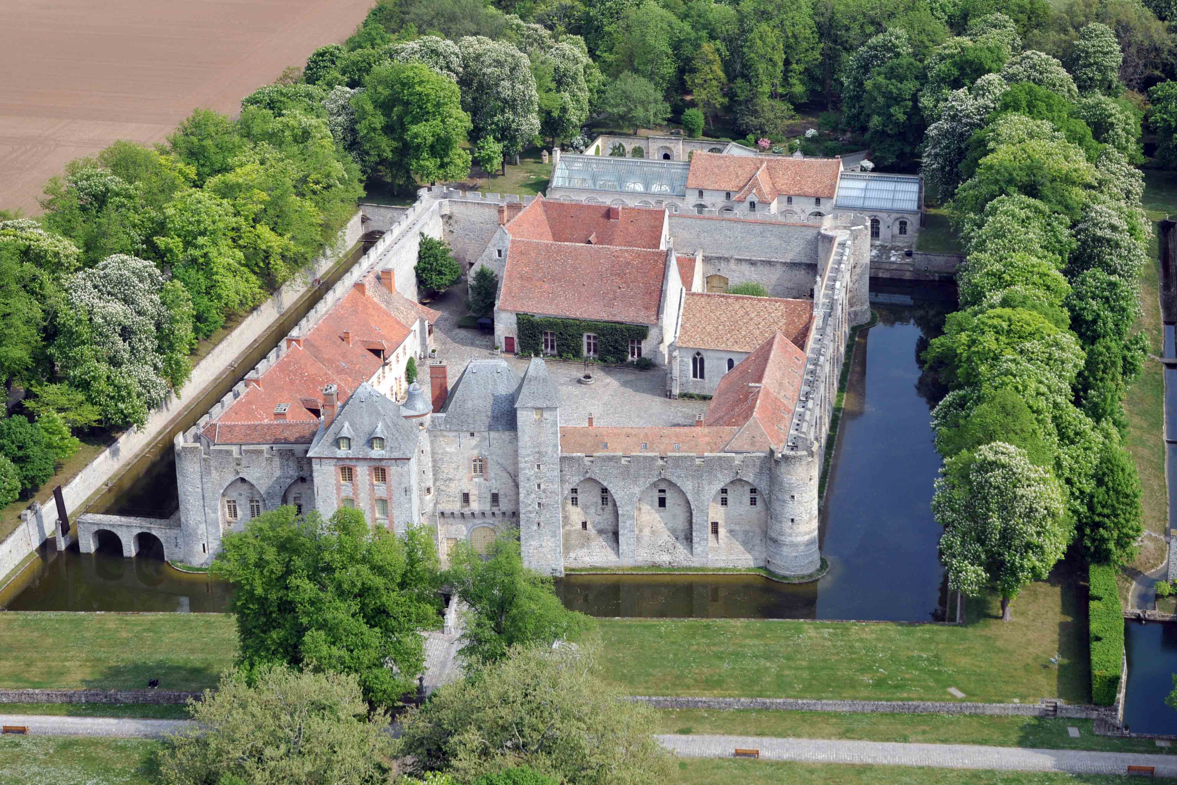 Château de Farcheville  France Île-de-France Essonne Bouville 91880