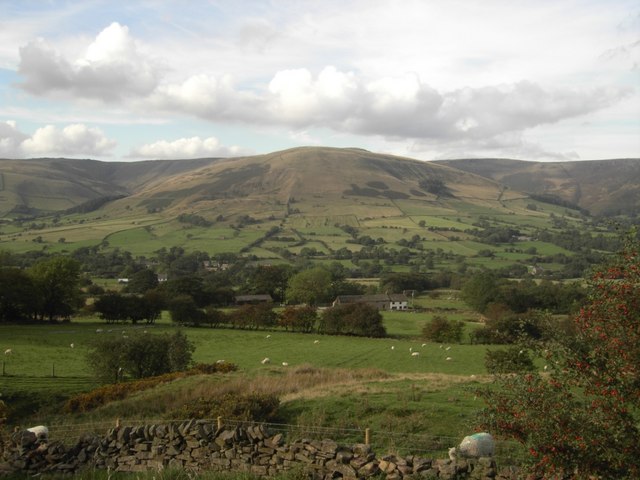 File:Farm at Upper Holt - geograph.org.uk - 249273.jpg