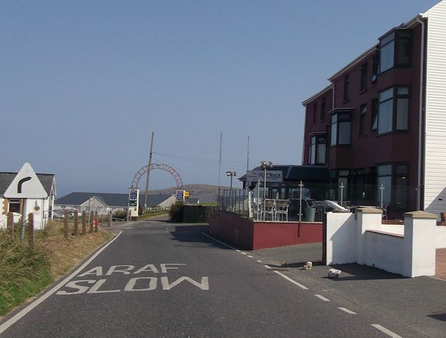 Gwbert with Cliff Hotel entrance straight ahead - geograph.org.uk - 3556146