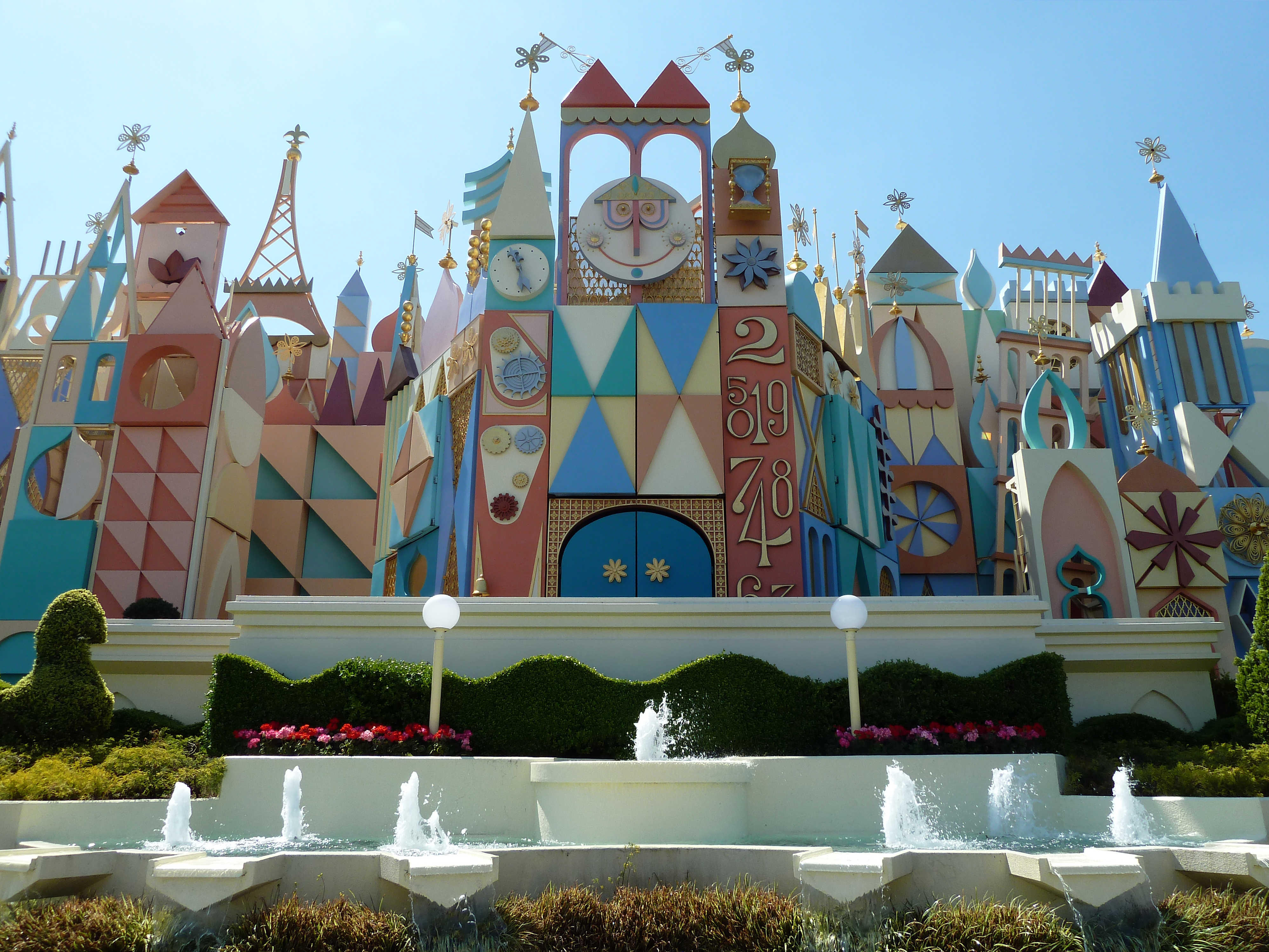 File It S A Small World Tokyo Disneyland Jpg Wikimedia Commons