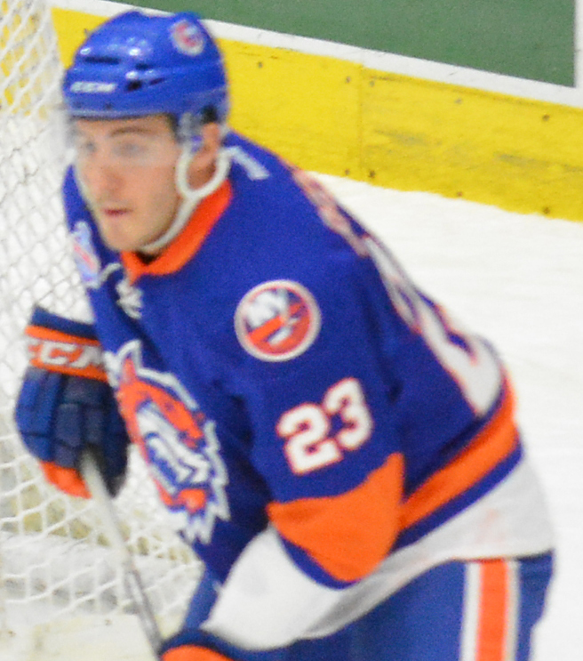 Persson with the [[Bridgeport Sound Tigers]] in 2013
