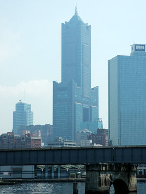 File:Kaohsiung Tuntex Sky Tower.jpg