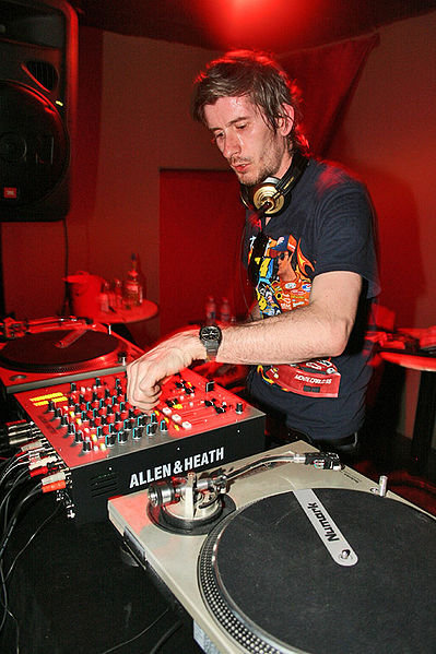 File:Kavinsky.jpg