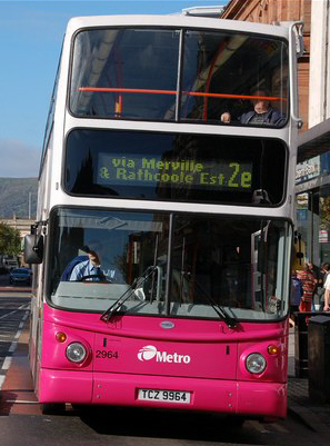 le 10 000 à l'envers^^ - Page 2 Metro_(Belfast)_bus_2964_(TCZ_9964)_2003_Volvo_B7TL_Transbus_ALX400,_4_October_2007