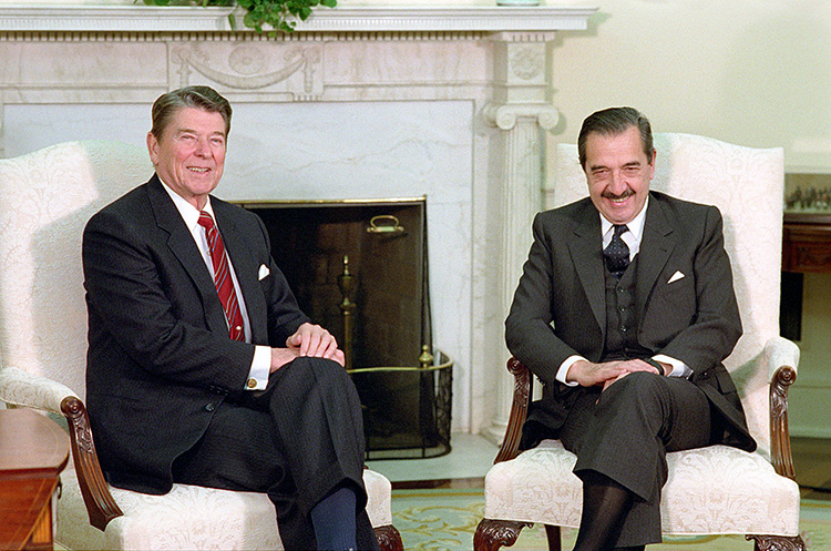 File:Reagan and Alfonsín in the White House 02.jpg