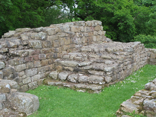 File:Remains of a flight of stairs, Milecastle 48 - geograph.org.uk - 844599.jpg