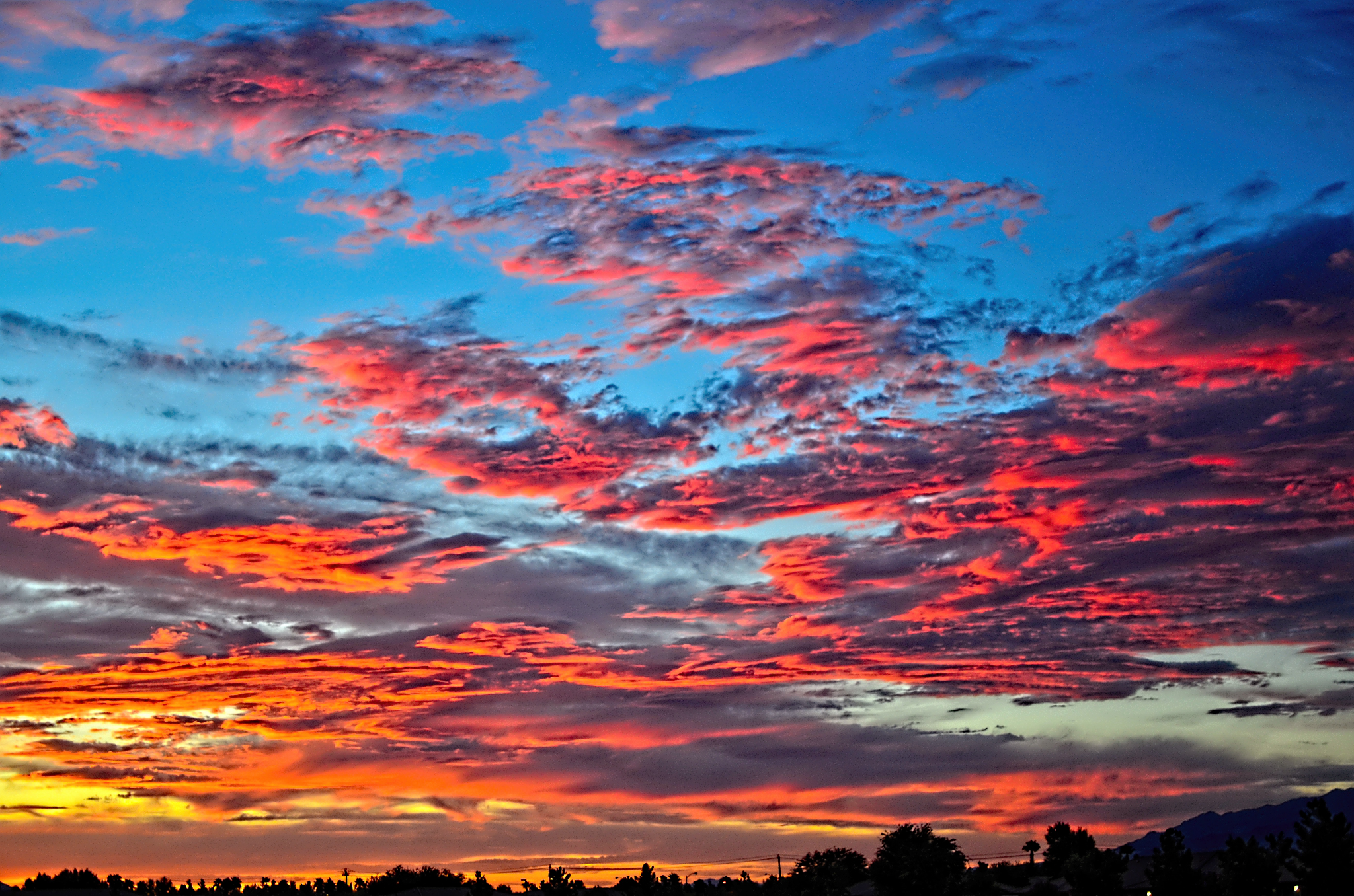 Science explains Las Vegas' bold and beautiful sunsets