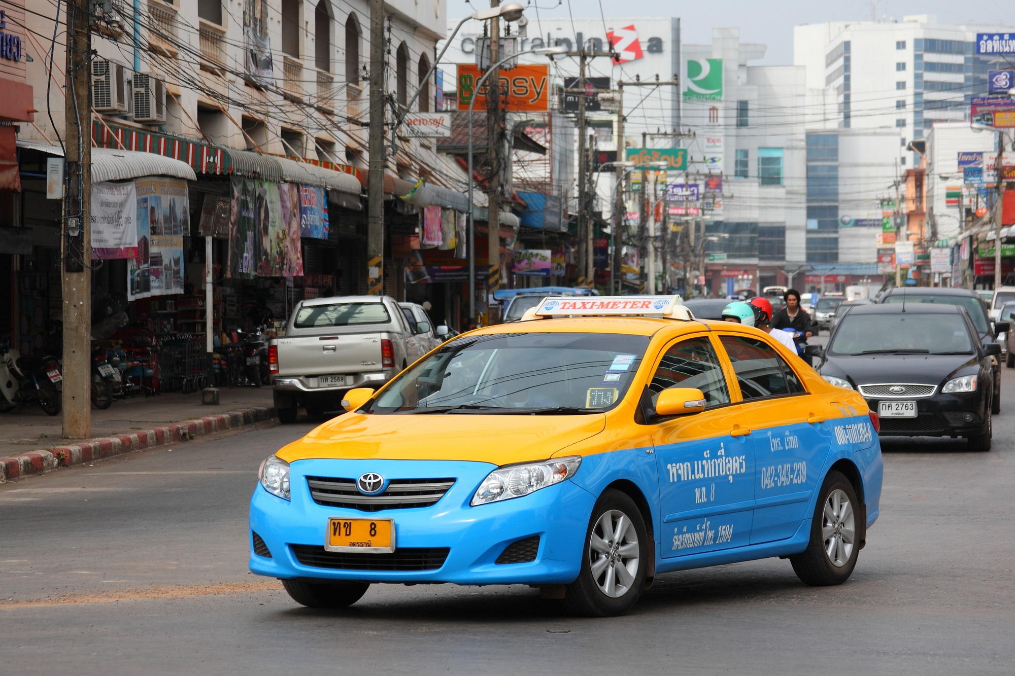 Такси тайцы. Такси Тайланд Паттайя. Такии Тайланд. Синее такси. Такси разные.