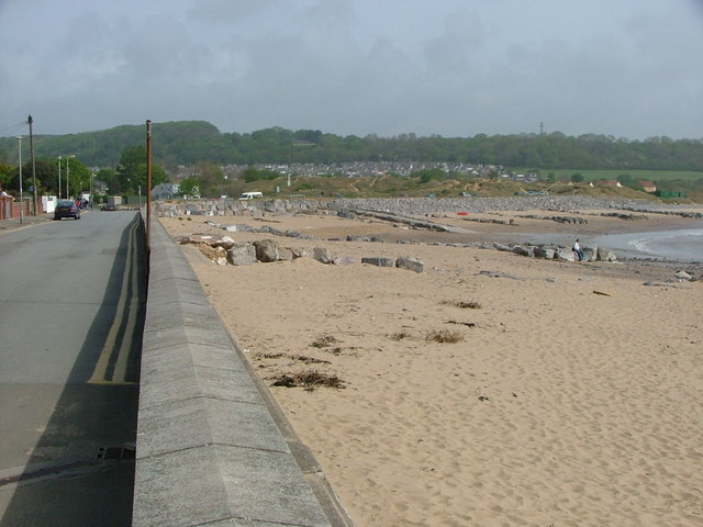 The seawall towards Newton Barrows - geograph.org.uk - 426096