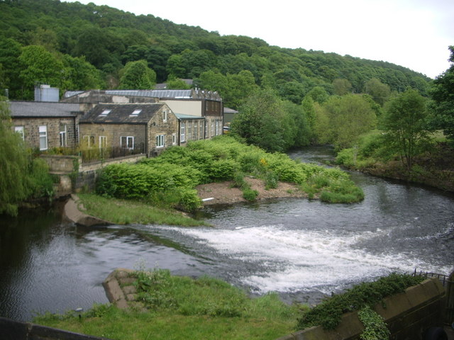 File:Weir on the River Calder - geograph.org.uk - 1325324.jpg