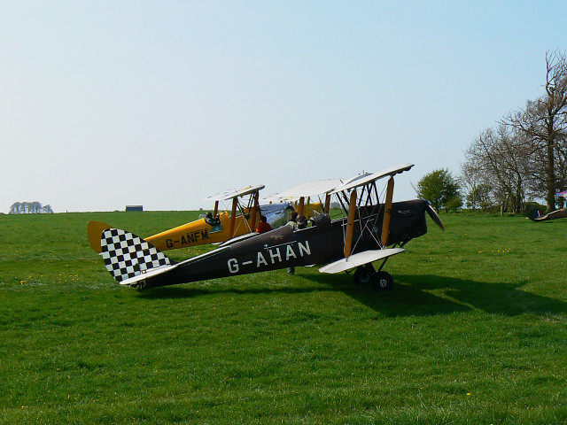 'Tiger Nine' flying display team, Salisbury Plain (2) - geograph.org.uk - 1261650