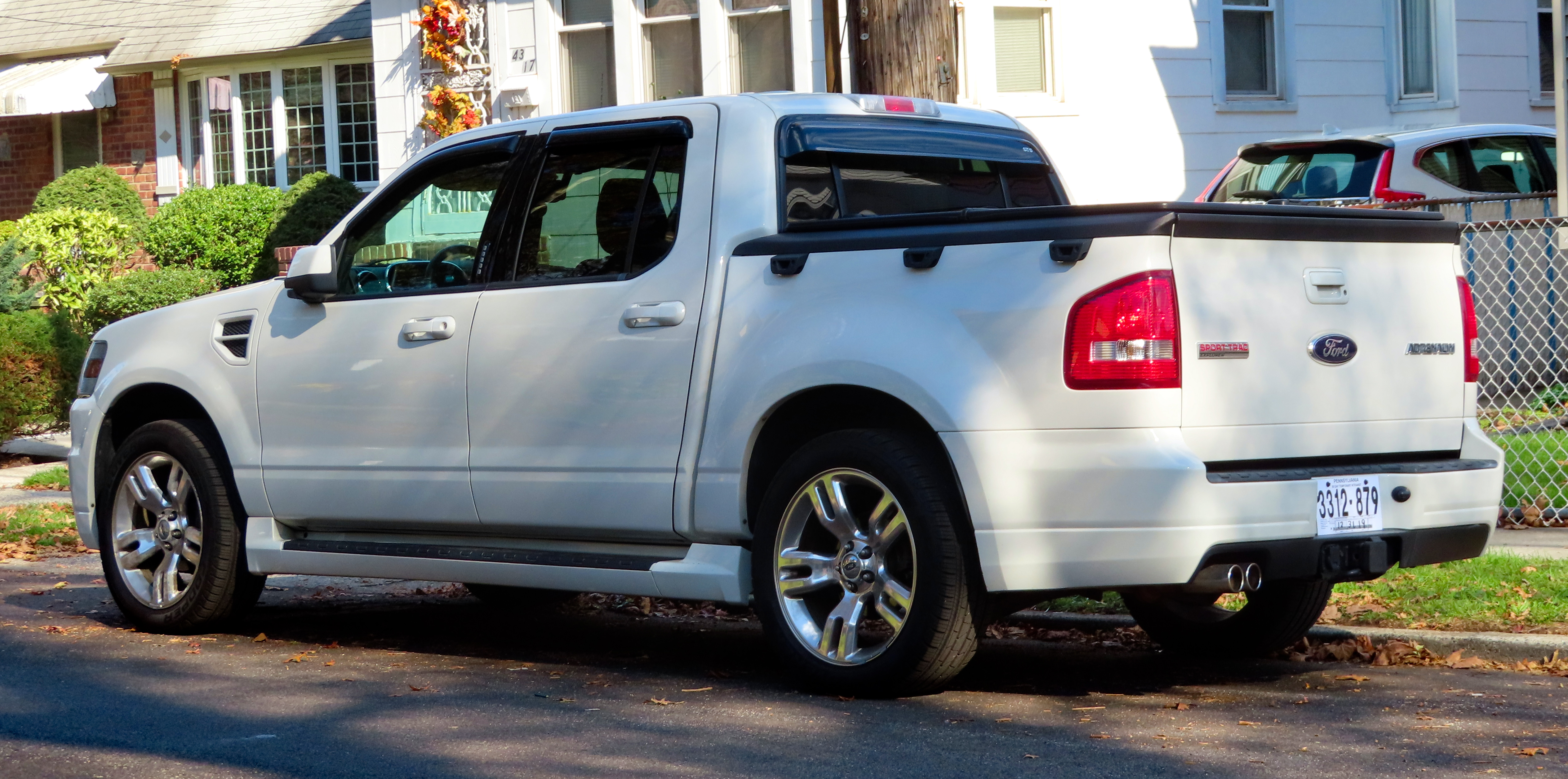 File 09 Ford Explorer Sport Trac Adrenalin Rear 11 3 19 Jpg Wikimedia Commons