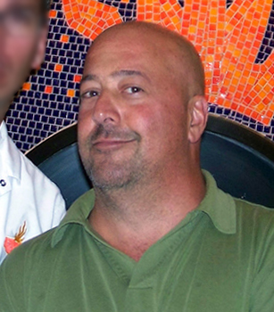 <span class="mw-page-title-main">Andrew Zimmern</span> American Chef