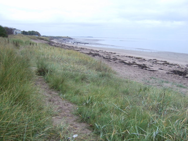 File:Beach at Broughty Ferry - geograph.org.uk - 3714292.jpg