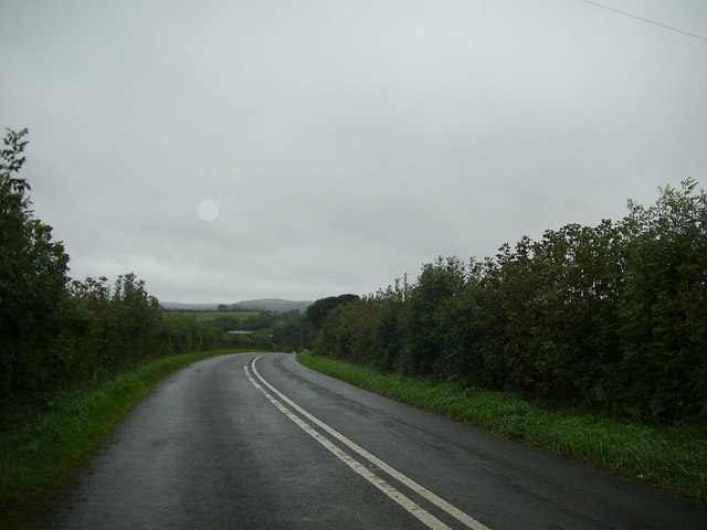 File:Bend in the road near Whitland - geograph.org.uk - 2668886.jpg