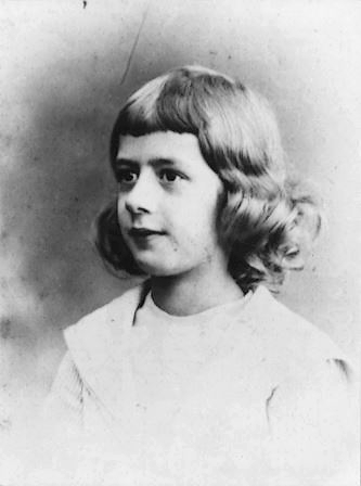 De Gaulle in 1897, aged 7