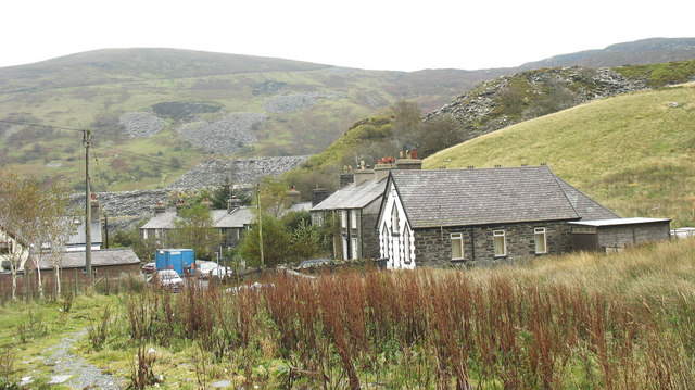 File:Capel Carmel and Glanaber Terrace - geograph.org.uk - 598329.jpg