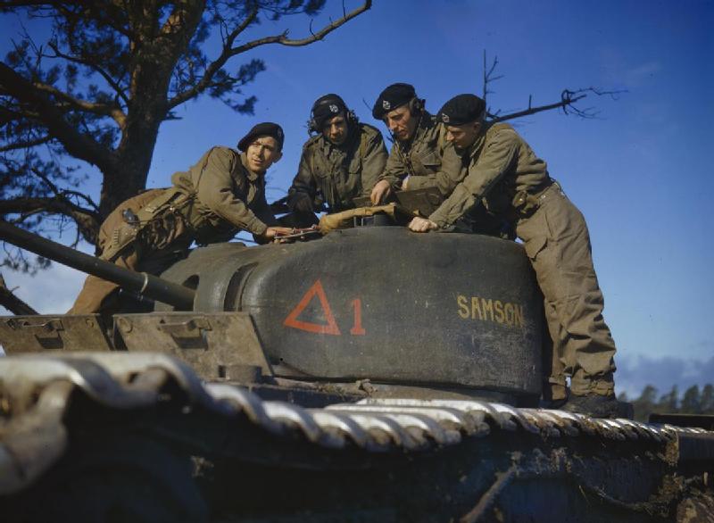 File:Churchill Tanks on Manoeuvres in Britain, October 1942 TR211.jpg