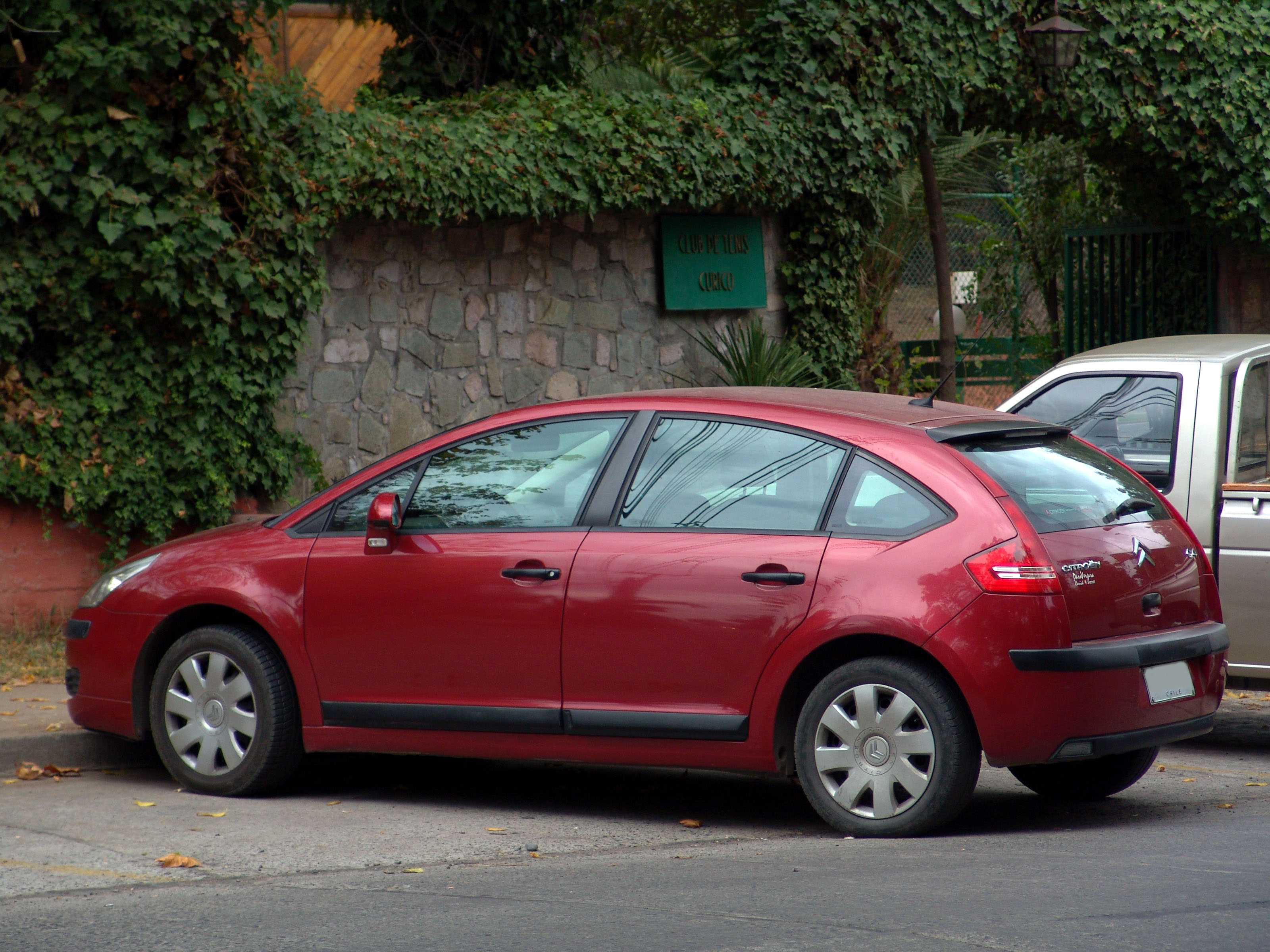 File:citroen C4 Sx 1.6 2005 (12687685463).Jpg - Wikimedia Commons